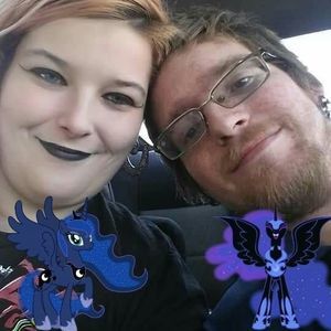 Meet your Posher, Luna